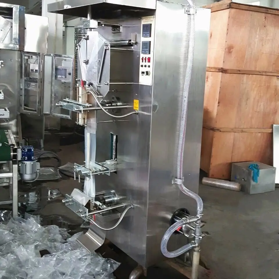 Soy Milk Edible Oil Water Bag Liquid Sacheet Packing Machine Water Pouch Packing Machine Vertical Filling  packaging machine