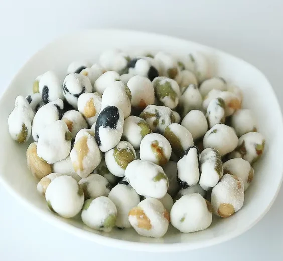 OEM жареная морская соль со вкусом Смешанные три бобы несколько красочных приветственные закуски