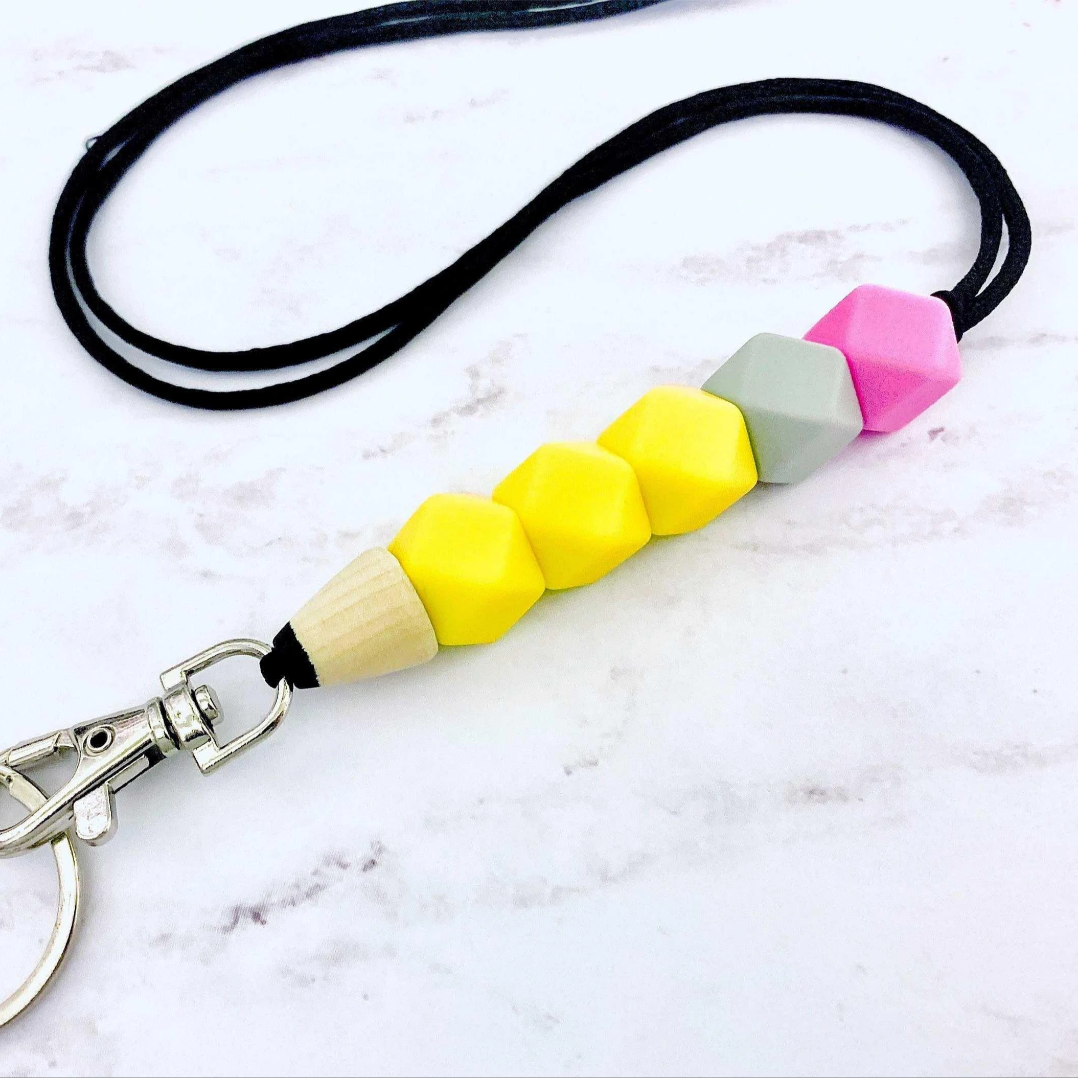 High Quality Thanksgiving Gift for Teacher Personalized Yellow Pencil Design Silicone Beads Teacher Nurse Lanyard Keychain