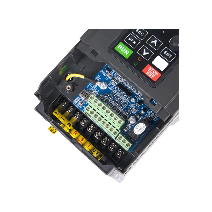 Контроллер инвертора двигателя водяного насоса для сельскохозяйственного орошения от постоянного тока до переменного тока на солнечной батарее Mppt