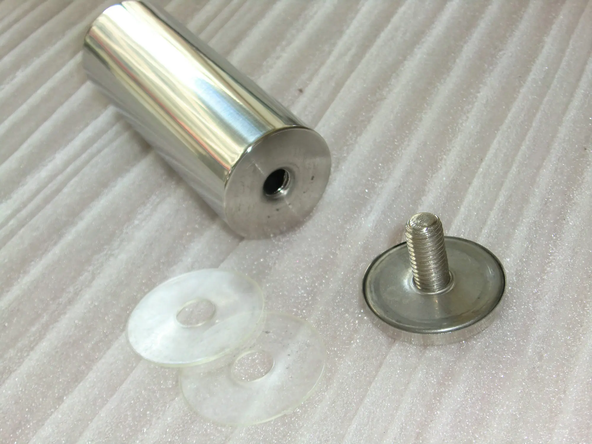 Hot-selling Stainless Steel Hollow Sign Standoffs for Glass Fixing and Advertising