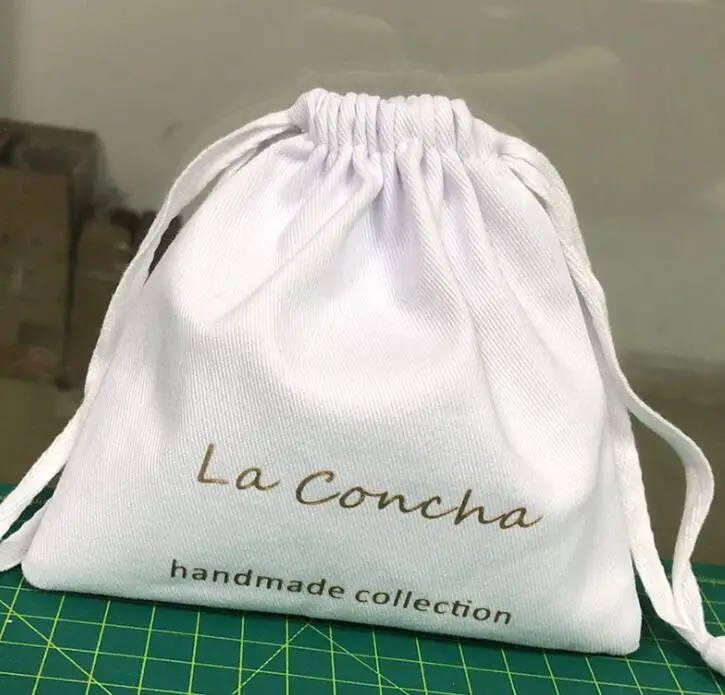 Рекламный маленький хлопковый Подарочный мешок на шнурке 12*14 см, хлопковый тканевый мешочек для ювелирных изделий с принтом логотипа