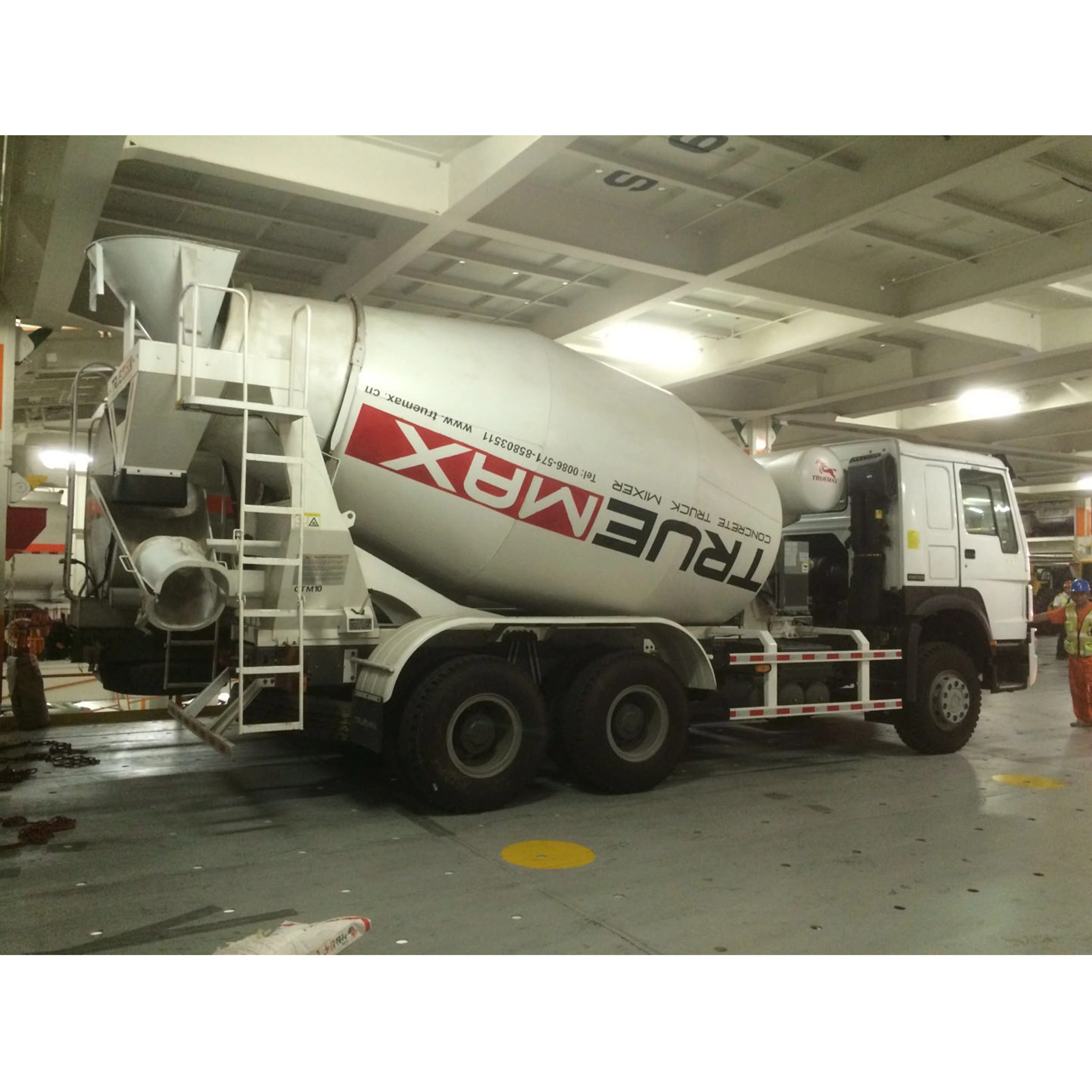 
Economy type high qulity price 9CBM concrete machinery howo 6x4 self loading cement concrete mixer trucks for sale 