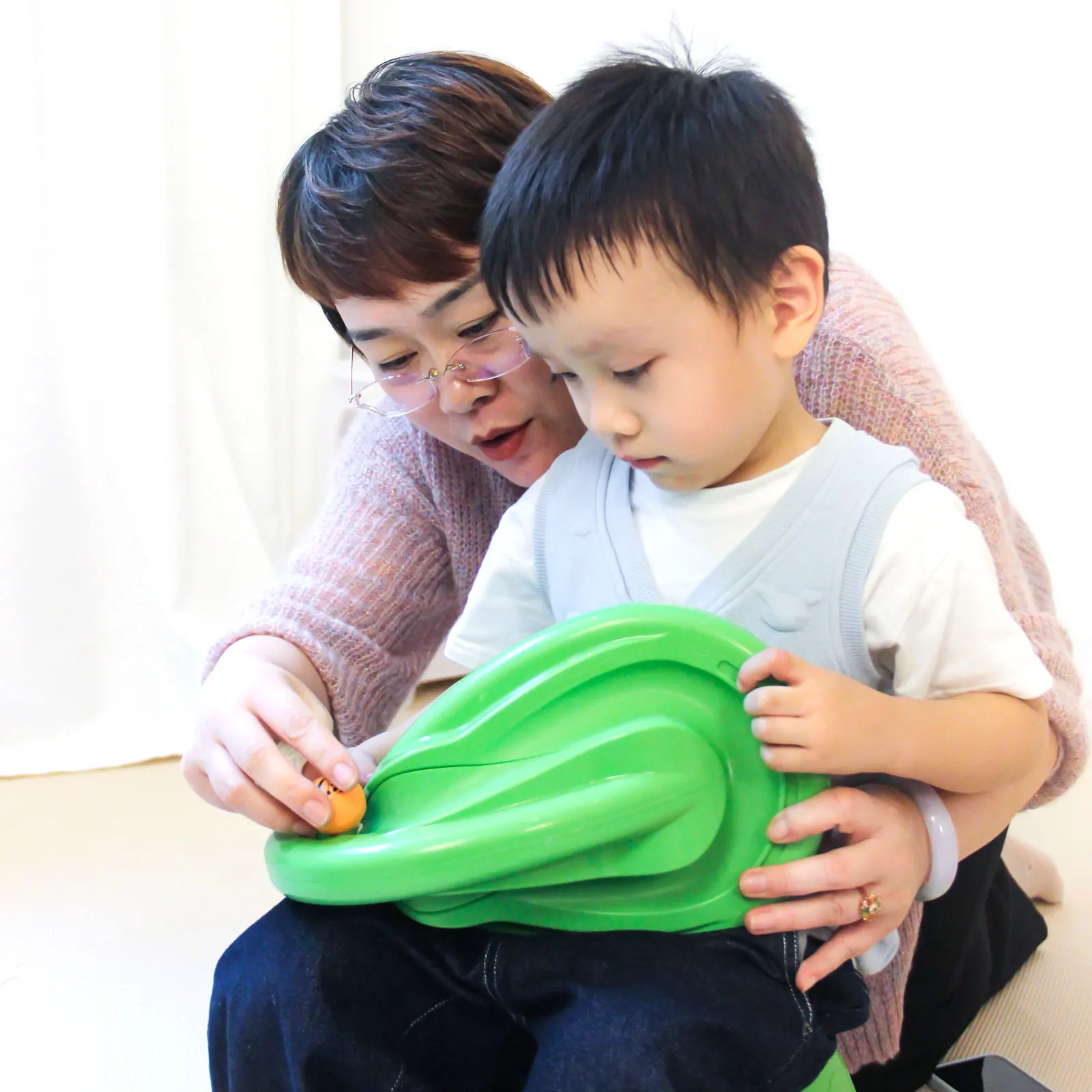 Discover Rotating Sphere Toys Trackball Play Sets Ideal Orbiter Ball Gadgets For Fun Learning