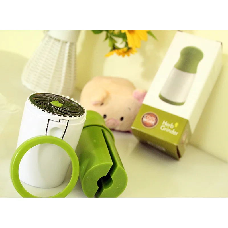 Herb Grinder Spice Mill Parsley Shredder Chopper Vegetable Cutter Garlic Coriander Spice Grinder Kitchen Accessories