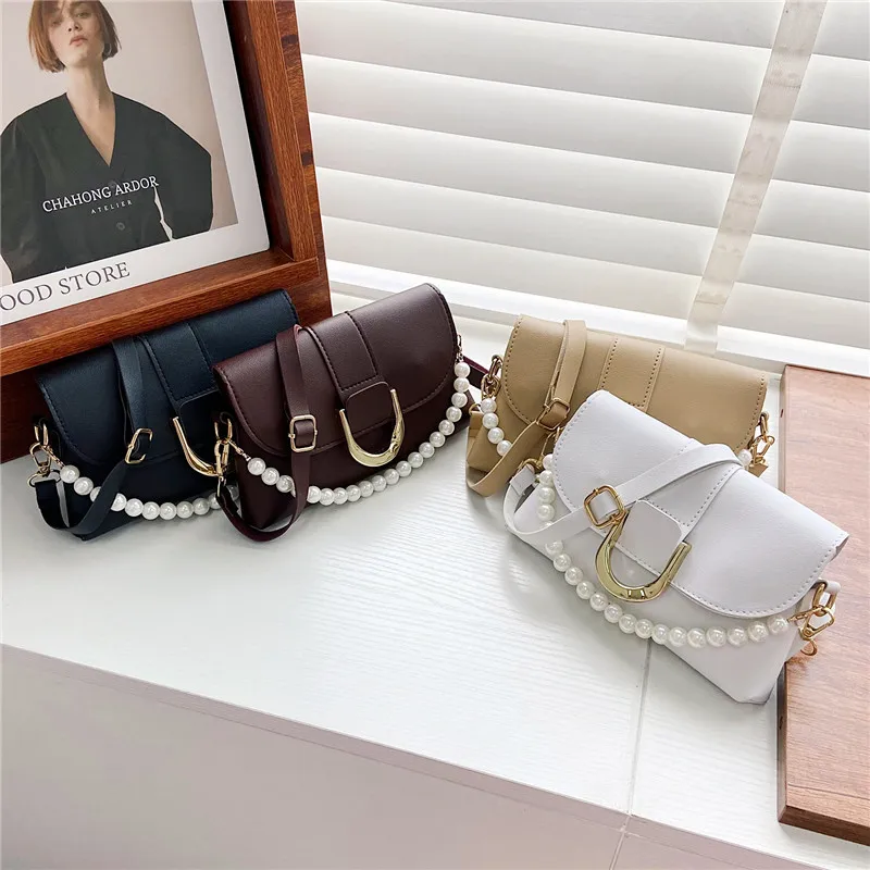 Wholesale small popular  white pearl  chain handbag strap ladies pu leather girl women handbag