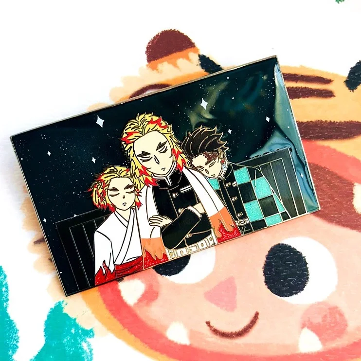 Китайские булавки для лацканов от производителя Kunshan, металлические булавки для лацканов, жесткие эмалированные булавки для лацканов из аниме