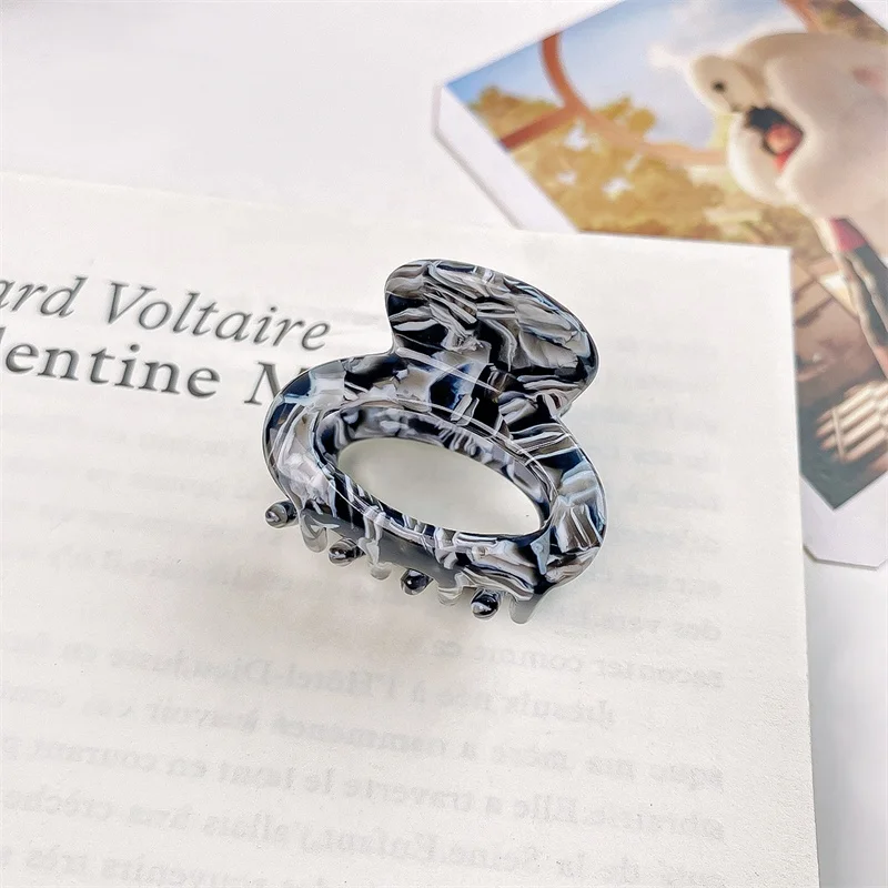 Sweet 2024 Mini Acetate Claw Clip for Women Girls Hair Claw Korean Style Chic Crab Hair Clip Hairpins Women Hair Accessories