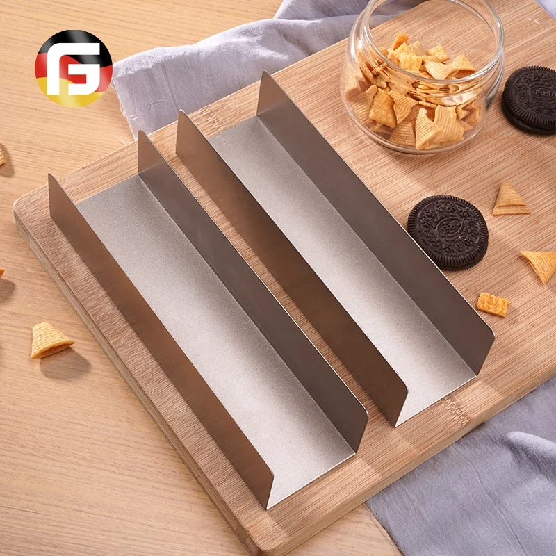 Amazon Non-stick High Carbon Steel U-shaped Long Cranberry Cookie Mould