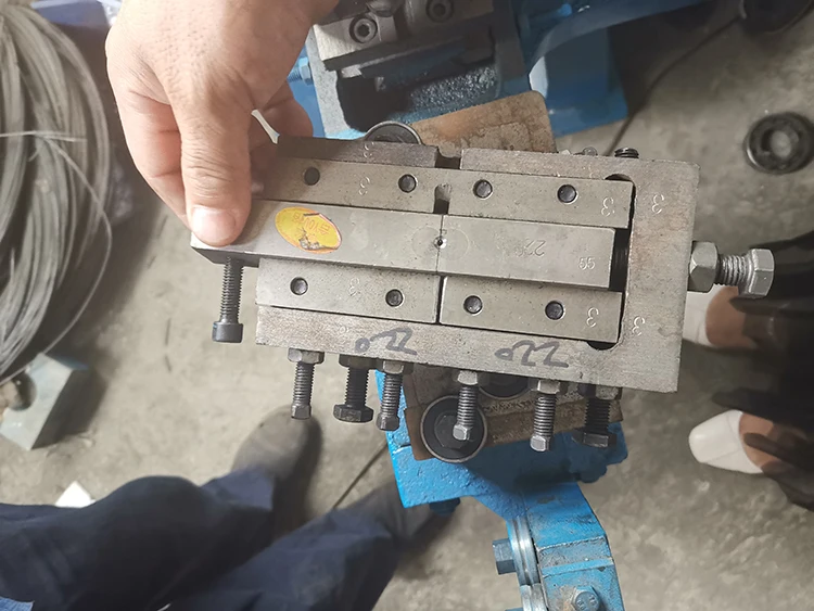 Steel iron roofing wire wafios screw nail making machine automatic in pakistan