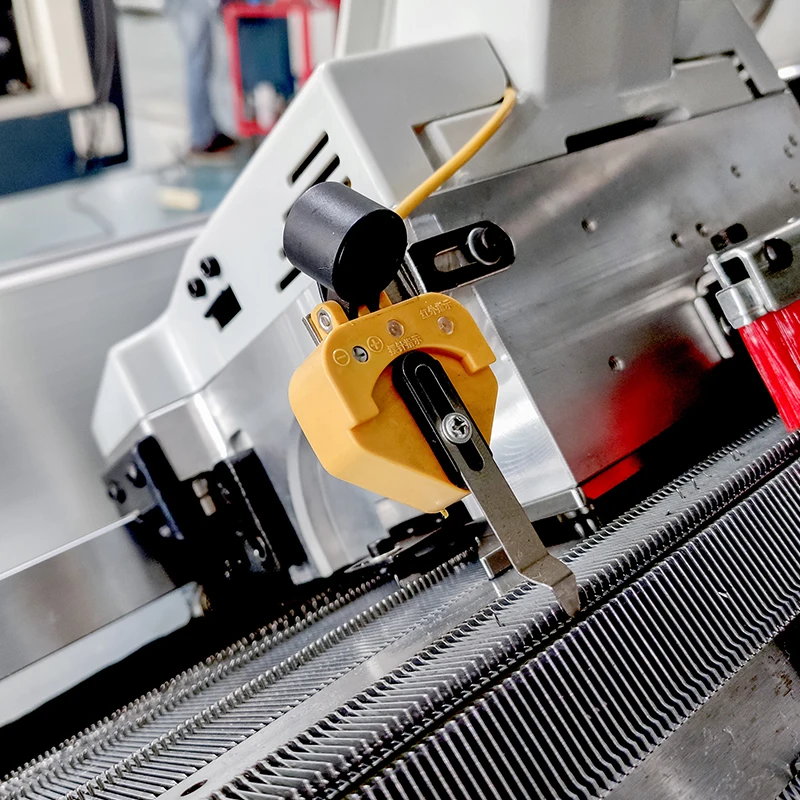 Полностью автоматическая компьютеризированная машина для вязания свитеров, 52 дюйма, 10 г