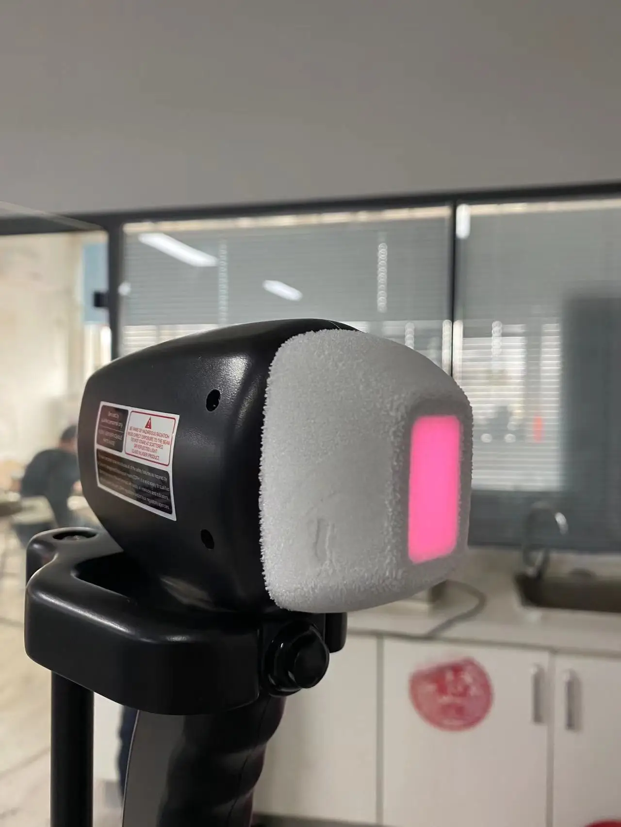 Diode laser bikini laser hair removal alexandrite ice device beauty 808 755 1064 laser removal machine