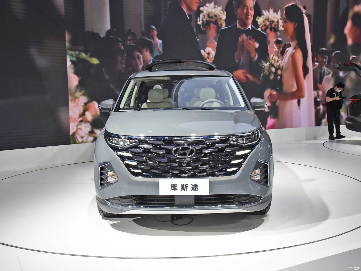Hyundai Custo большой MPV подержанные автомобили Корея горячая Распродажа в Китае для семьи stargazer