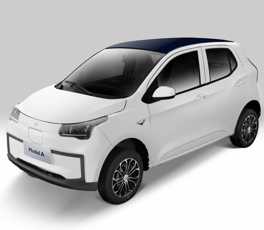 2024 New professional Left / right Professional Cheap 4 Wheels 4 Seat 5 Doors Solar Electric Car with long range 400km
