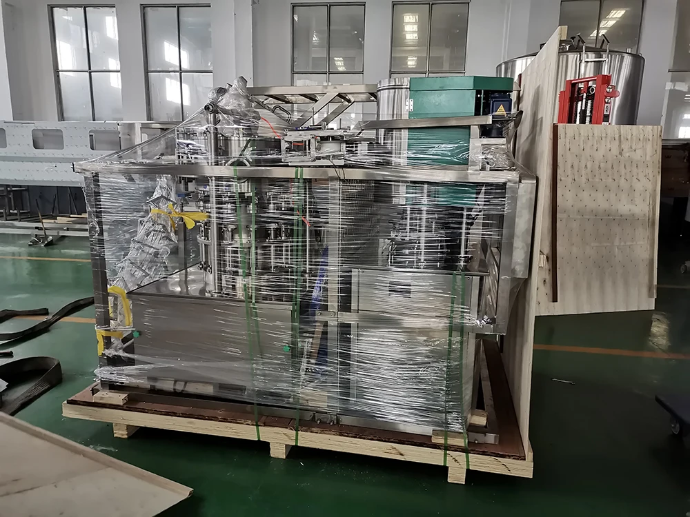 Малая автоматическая машина для розлива сока/газировки/пива алюминиевых жестяных