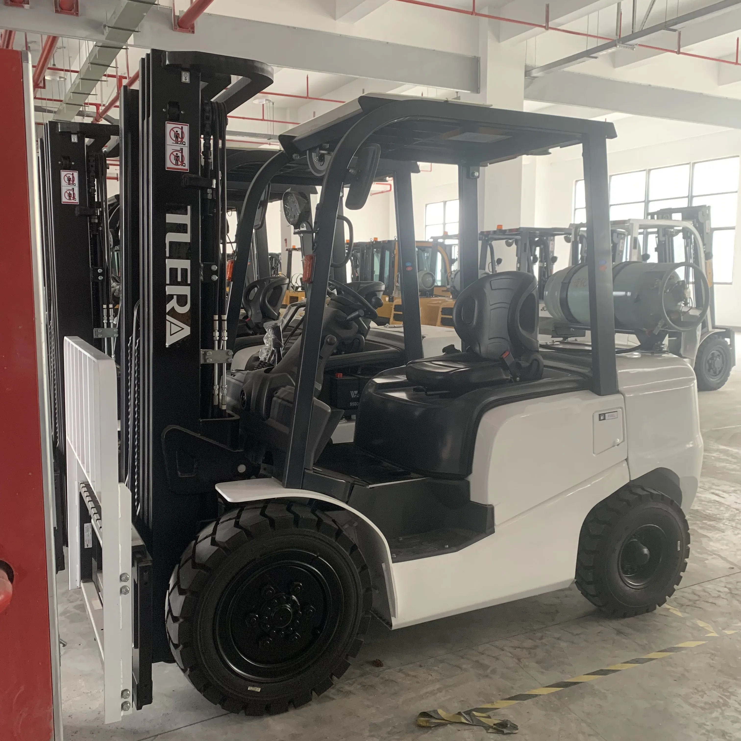 2024 Top Supplier Lpg Forklift Truck 3 Ton 3.5T 3 Ton Gas/Lpg Forklift 2.5 Ton Gasoline Gas Forklift Cheap Price