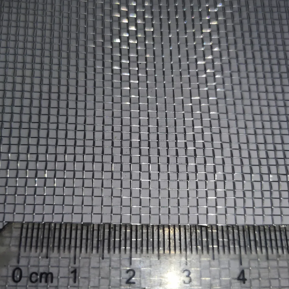 China Aluminum alloy screen window mosquito net and aluminum window screen mesh