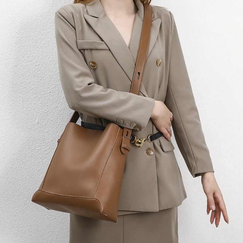 Wholesale Ladies long Strap Shoulder Bag Fashion pu leather Bucket bag handbags for women designer