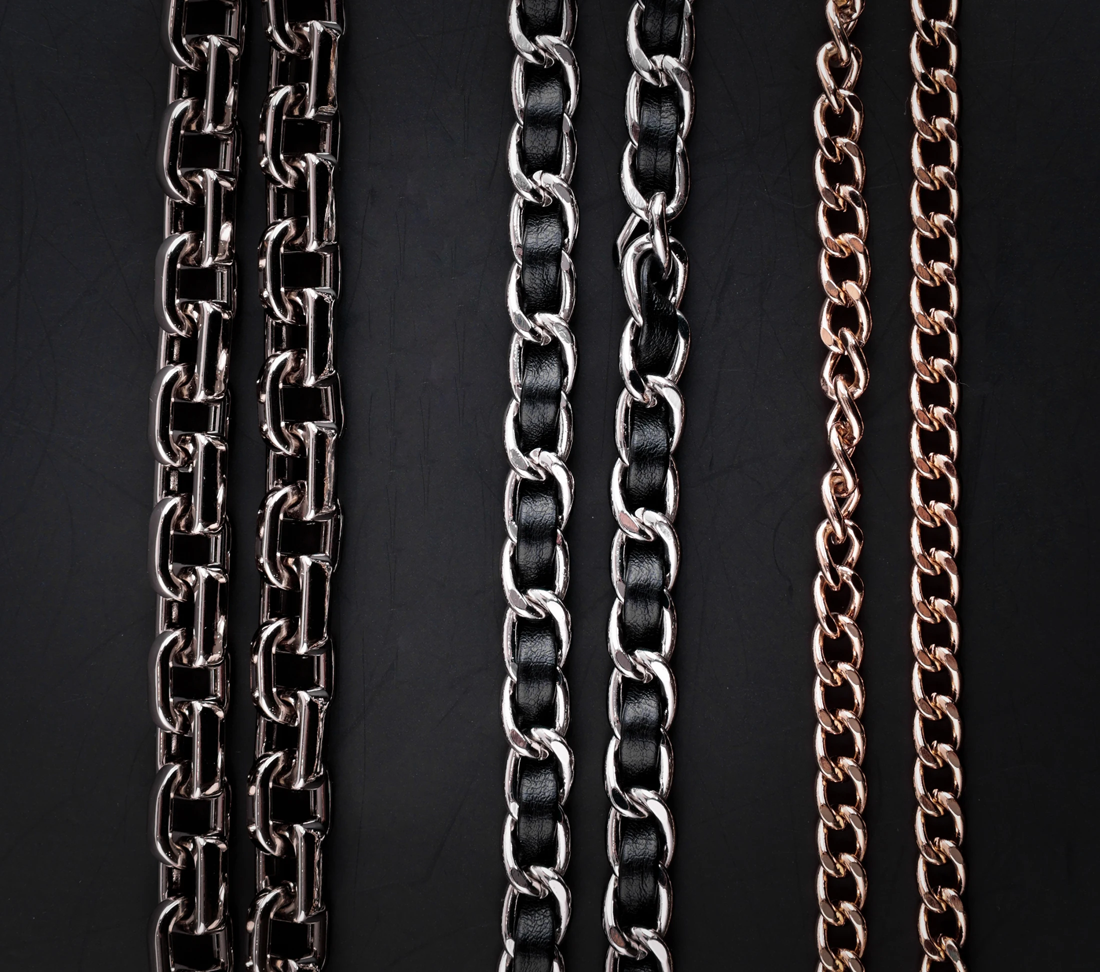 Manufacturer Hot Sale Fashion Zinc Iron Metal Chain For Bag Strap Of Bag Inclined Shoulder Hanging Box Flat Round Bag Chain