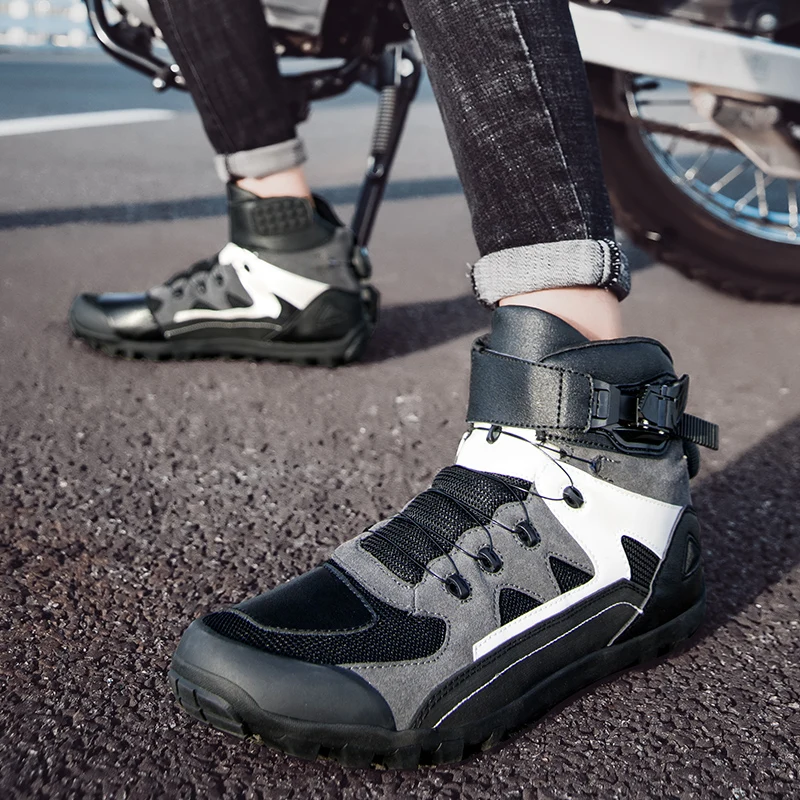 Wholesale Motorbike racing boots Men New Design All Seasons Motocross Outdoor Riding Boots