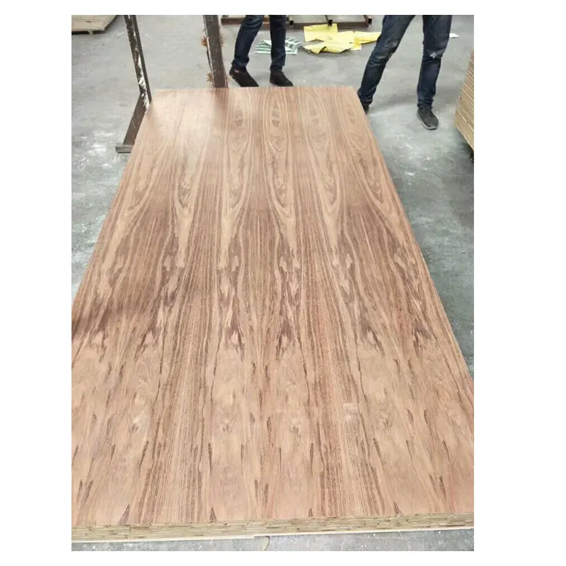Linyi 1220*2440mm Decorative Natural Red Oak/Black Walnut/ Cherry / Tzalam Veneer Laminated Fancy Plywood Furniture Grade