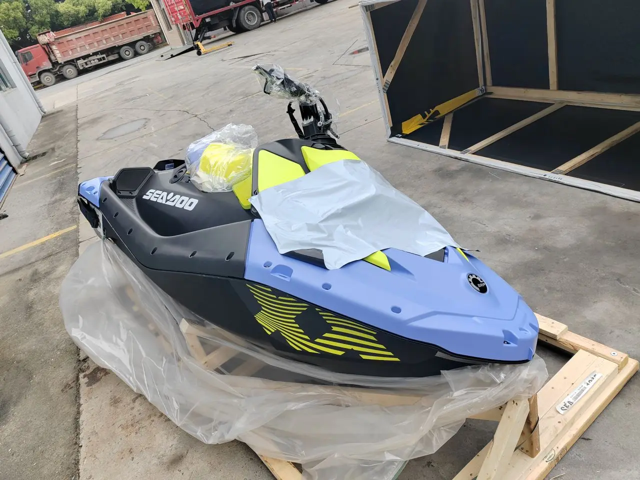 Brand New BRP Spark Trixx Sea-Doo Motor Boat Engine Good Price on Bombardier Trixx Motor Boat