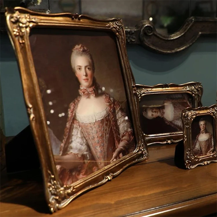 Small Order Quantity Special design Antique Bronze Photo Frame New Trendy Art Wall Picture Frame