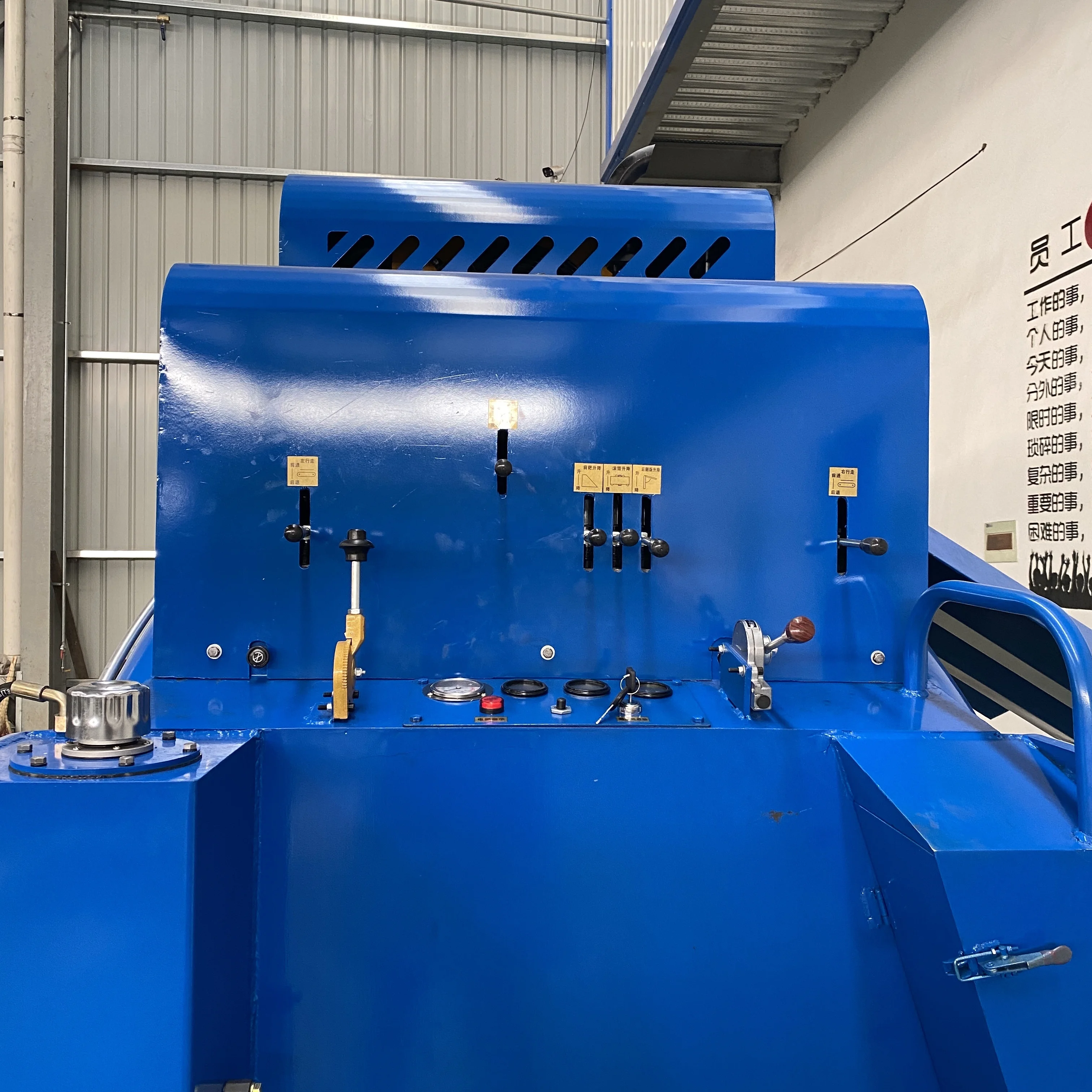 Fermentation Equipment Organic Waste Composting Machine Fertilizer Customized chicken manure compost turner