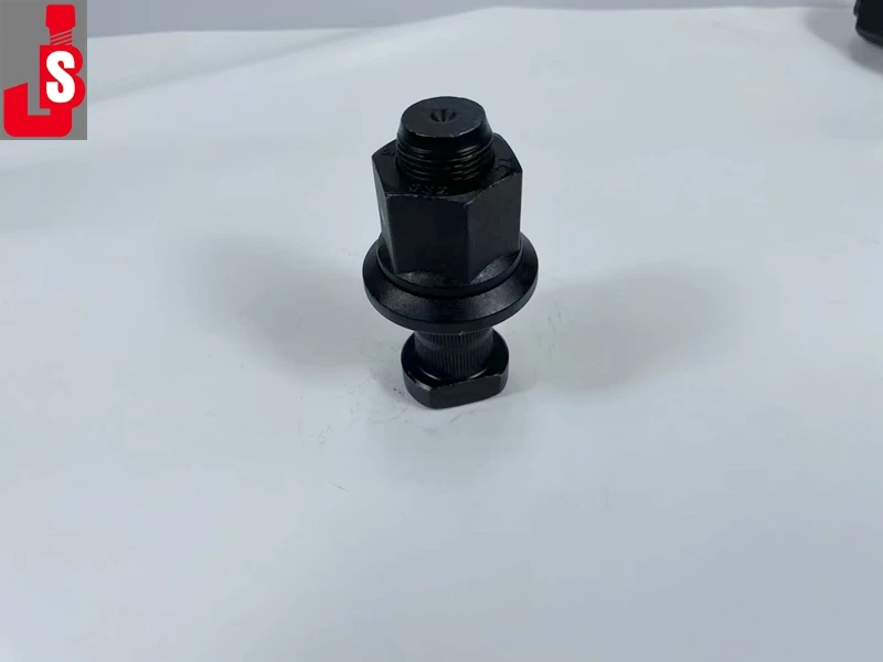 wheel bolts and nuts for SHACMAN F2000 F3000 M3000 X3000 trucks front wheel bolts size 22*83MM