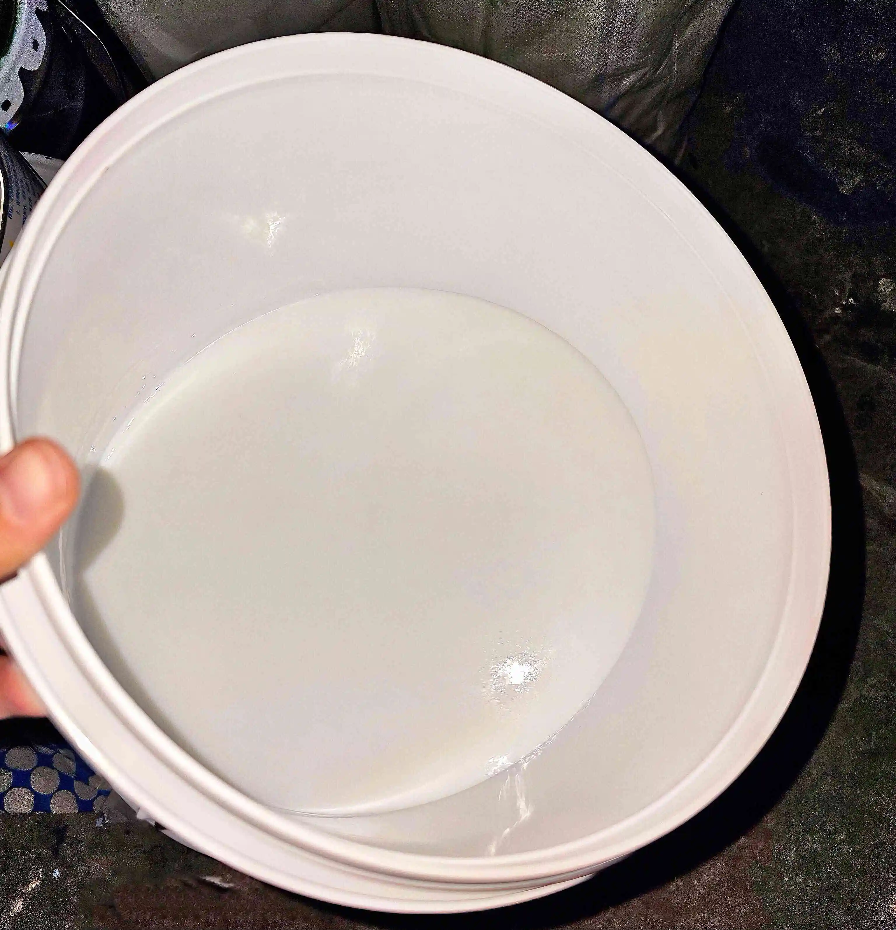 Modern Economical Concrete Sealant Hardener Water-Resistant Acrylic Acid Paint Coating for Leakages Waterproof Design