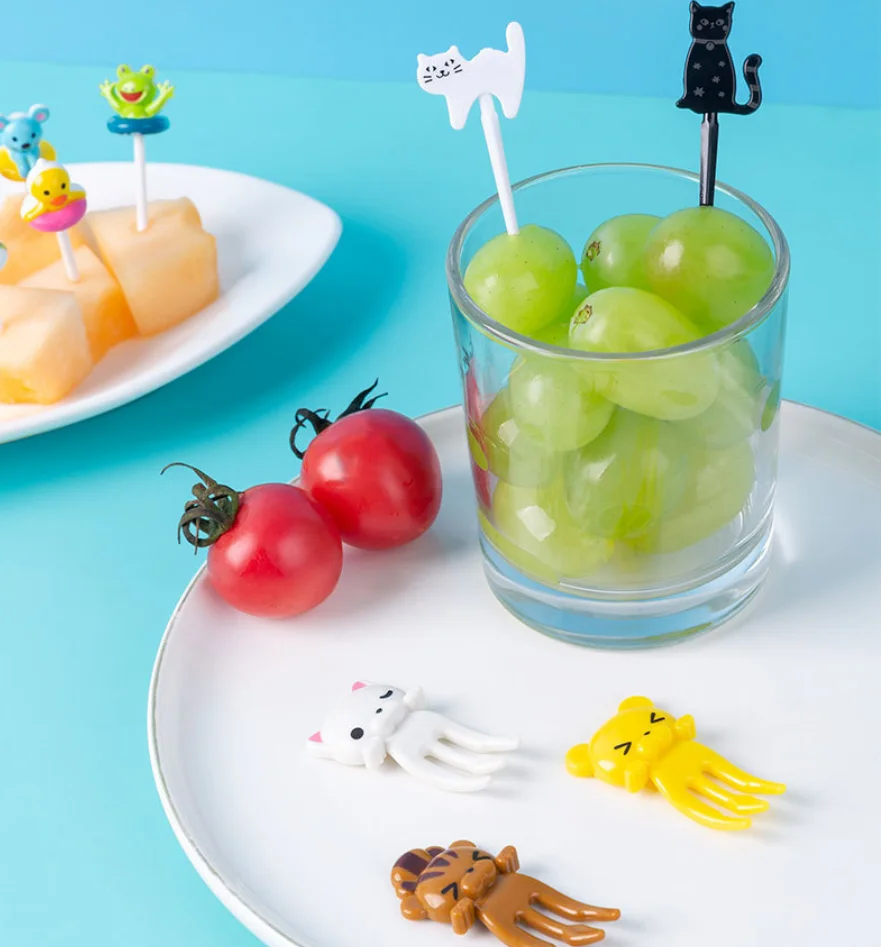 Mini Food Picks for Kids for bento lunch box Cartoon Toothpick for Fruit Cake Dessert Pastry Party Supply for Children