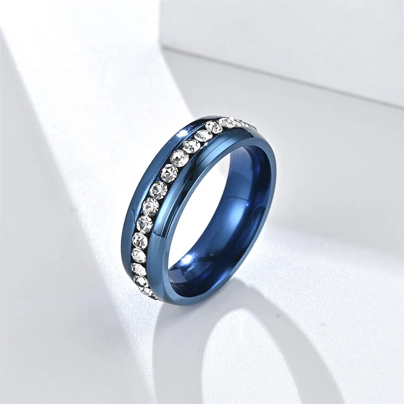 Factory Cheap Titanium Stainless Steel Rings Men and Women Fashion Crystal Wholesale Ring Jewelry