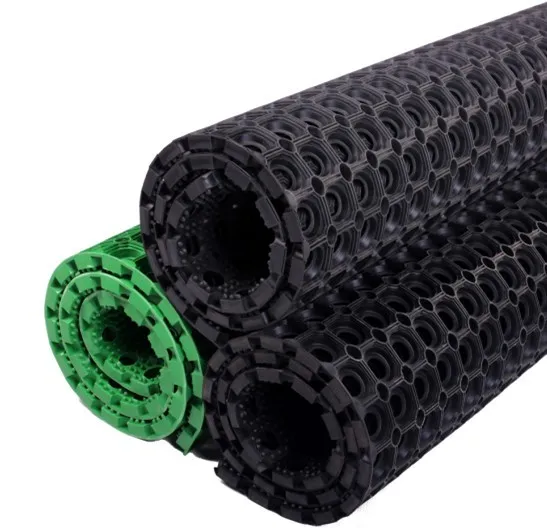 Outdoor Anti UV Rubber Grass Mats with Drainage Holes