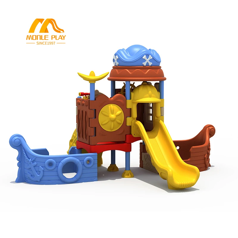 Игровая площадка на открытом воздухе