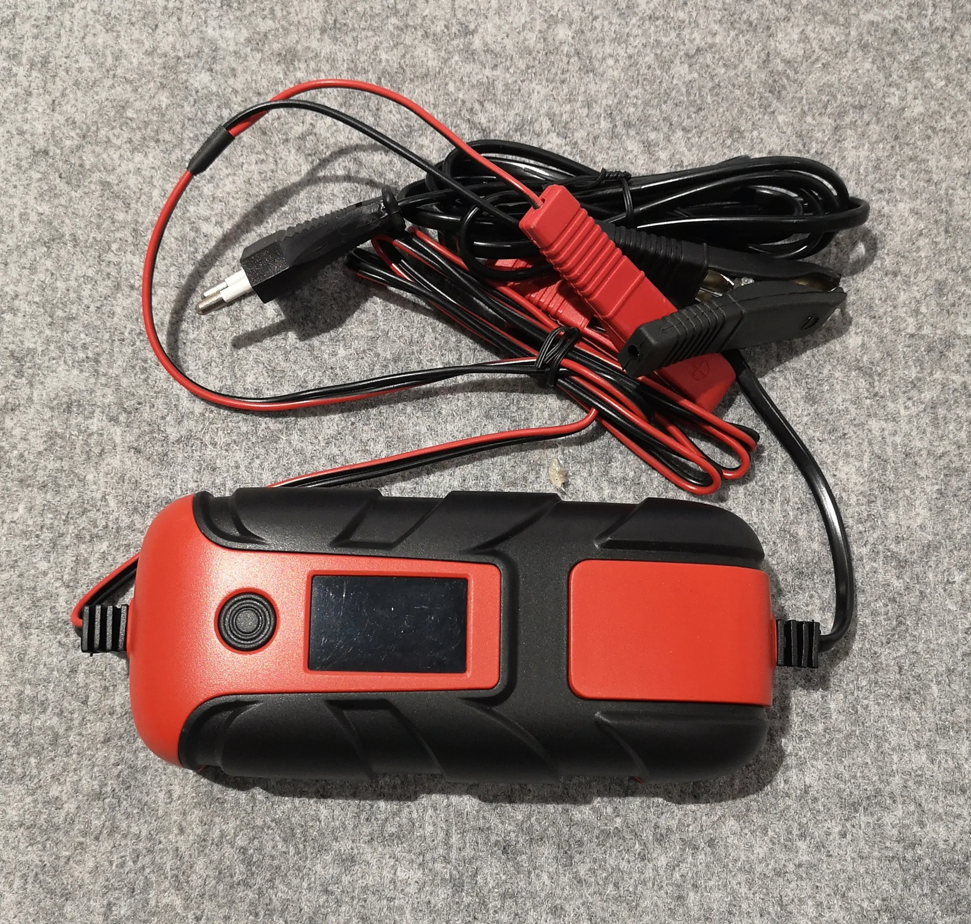 Portable 12V or 6V car battery charger digital display Intelligent new smart charger