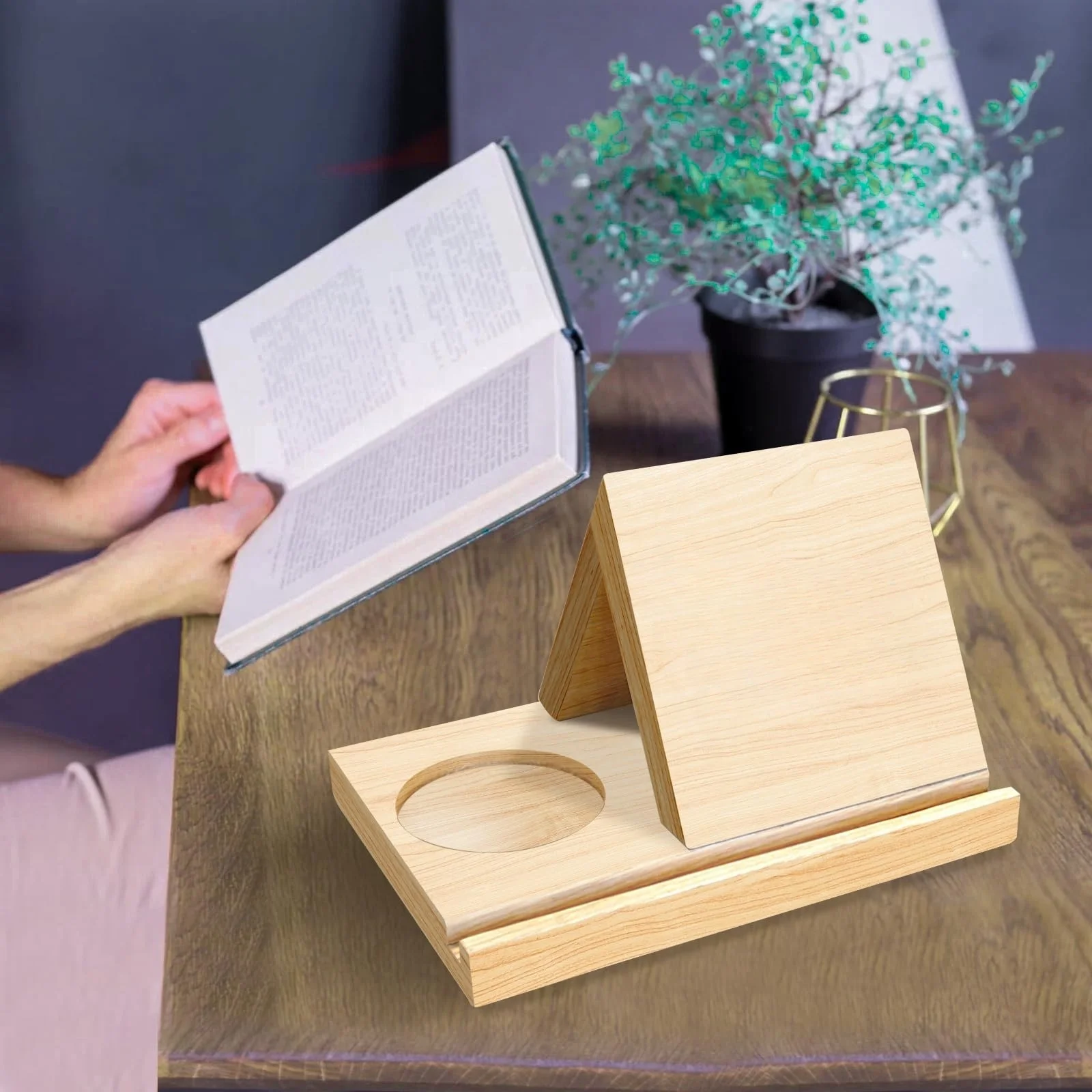 wholesale custom hot Selling Wooden Multi Functional Book Reading Rest with Drink Triangle Book Stand Holder