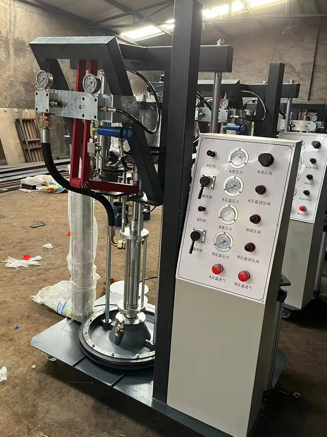 Insulating glass curtain wall machinery two-component gluing machine Rotary gluing table glass gluing machine