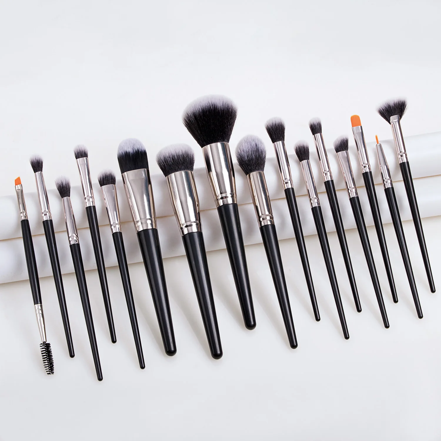None Label Fluffy Makeup Brush Sets Custom Vendors 16PC Black Brush Kit Professional Make Up Brushes 1 Set Wholesale 2021 maquia