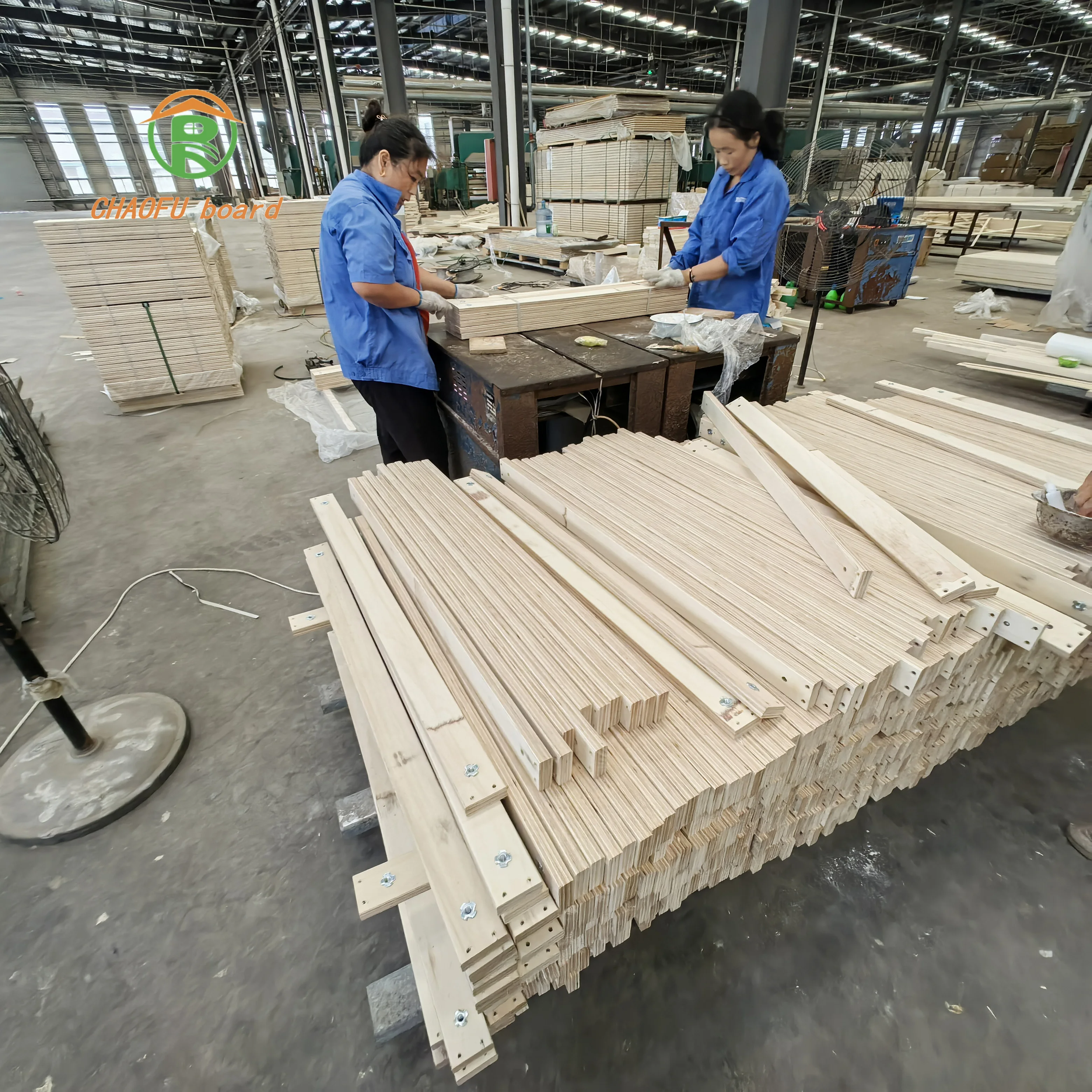 deep process punch holes  slot chamfer customization LVL plywood processed wood board furniture use grain face