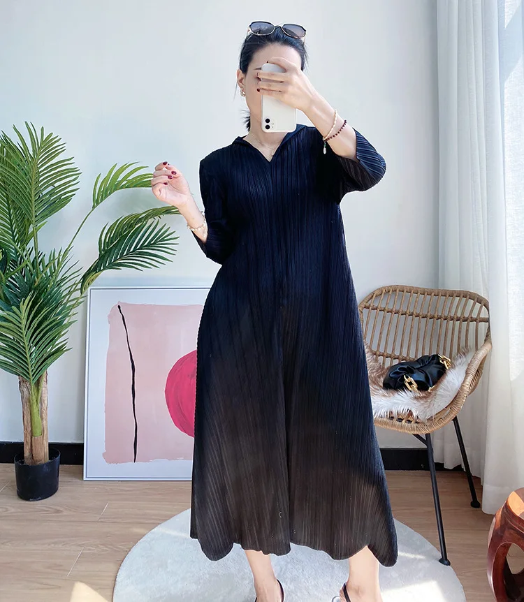 Wholesale New Design Women Elegant Pleated Dresses Women O Neck Fashionable Dresses Pleated Dress