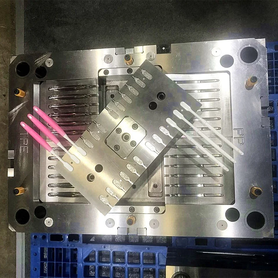 Toothbrush Injection Molding Machine / Toothbrush  Making Machine / Toothbrush Handle Mould
