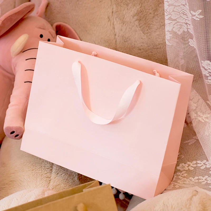 Customized Embossed Logo Quality Packaging Gift Women Paper Shopping Cosmetic Bag Wholesale Fashion Small Bags With Handles