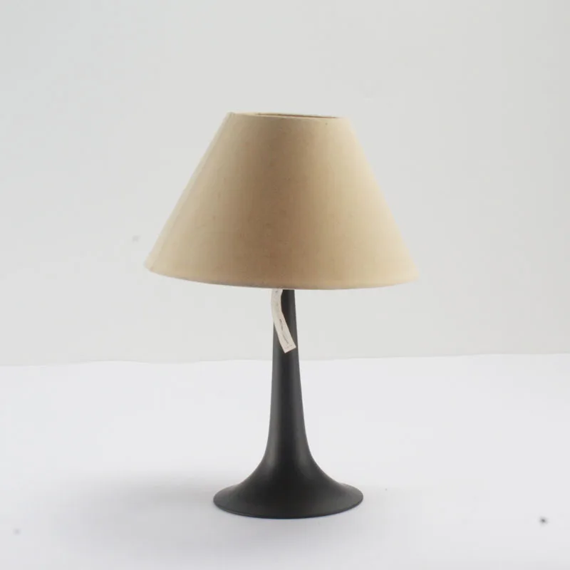 high quality New design black white fabric lamp shade metal  iron base desk light table lamp for Home or Hotel