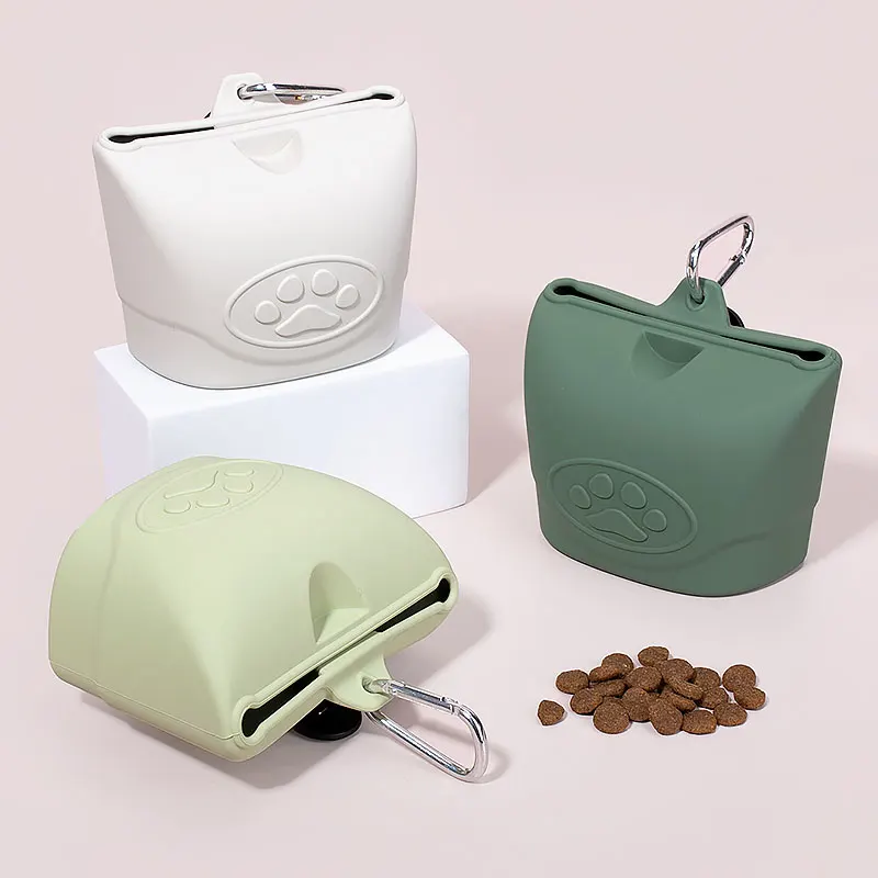 Eco-friendly Dog Treat Clip Pouch Bag Food Grade Silicone Waist Dog for Outdoor Training Bag With Clip