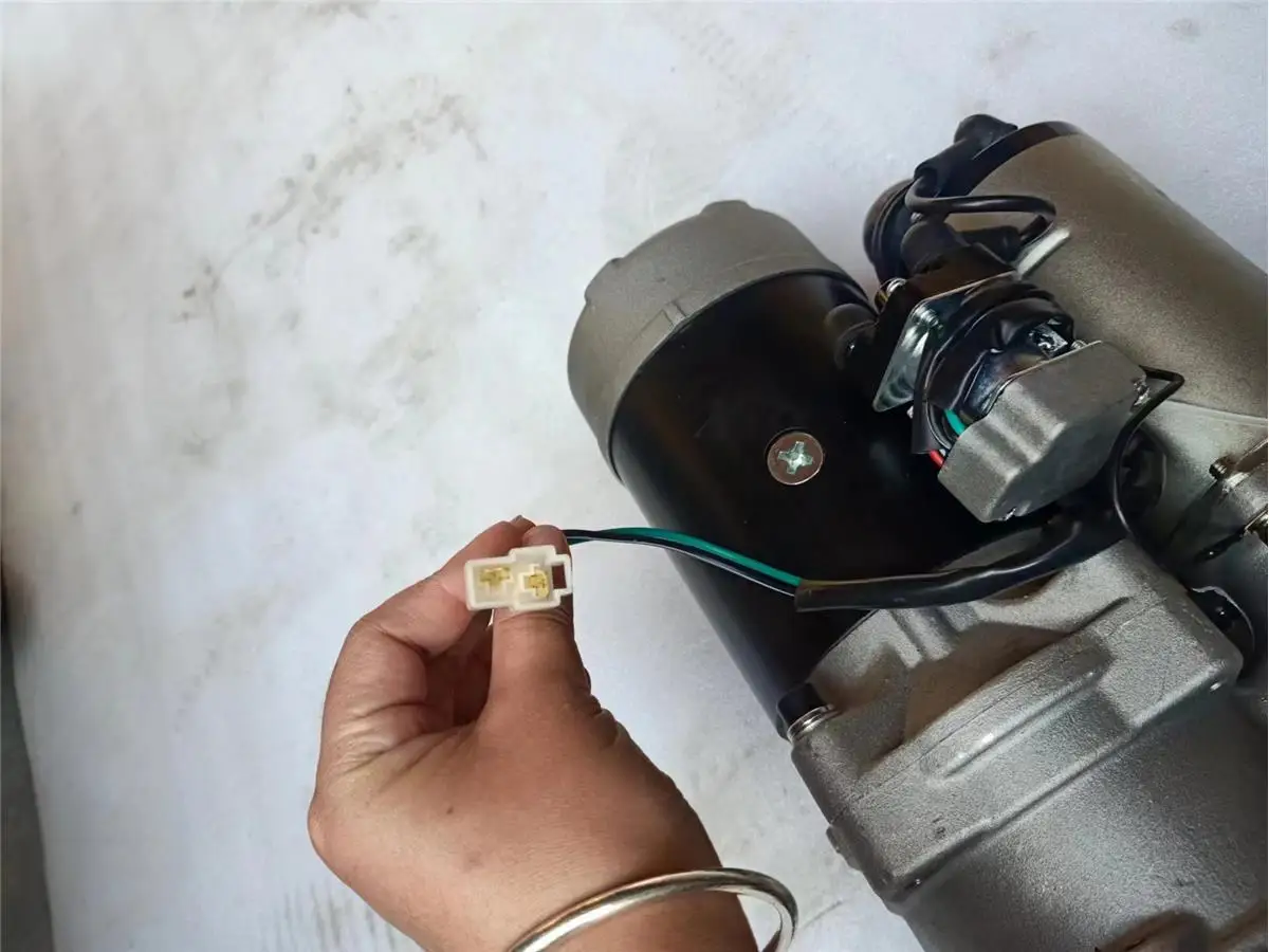 6D140E-2D 6D170E-2C Starter Motor 300-813-8130