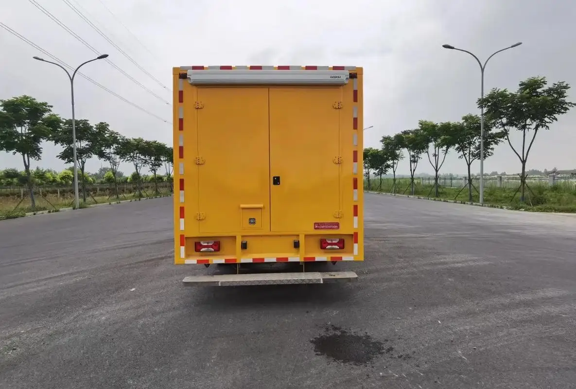 VAN   Power supply truck  with 100kw  generator set for sale