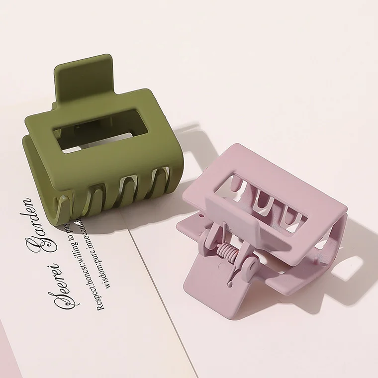 Women Hair Claw Crab Clip Charm Chic Solid Small Hair Styling Tools Headgear Hair Clips