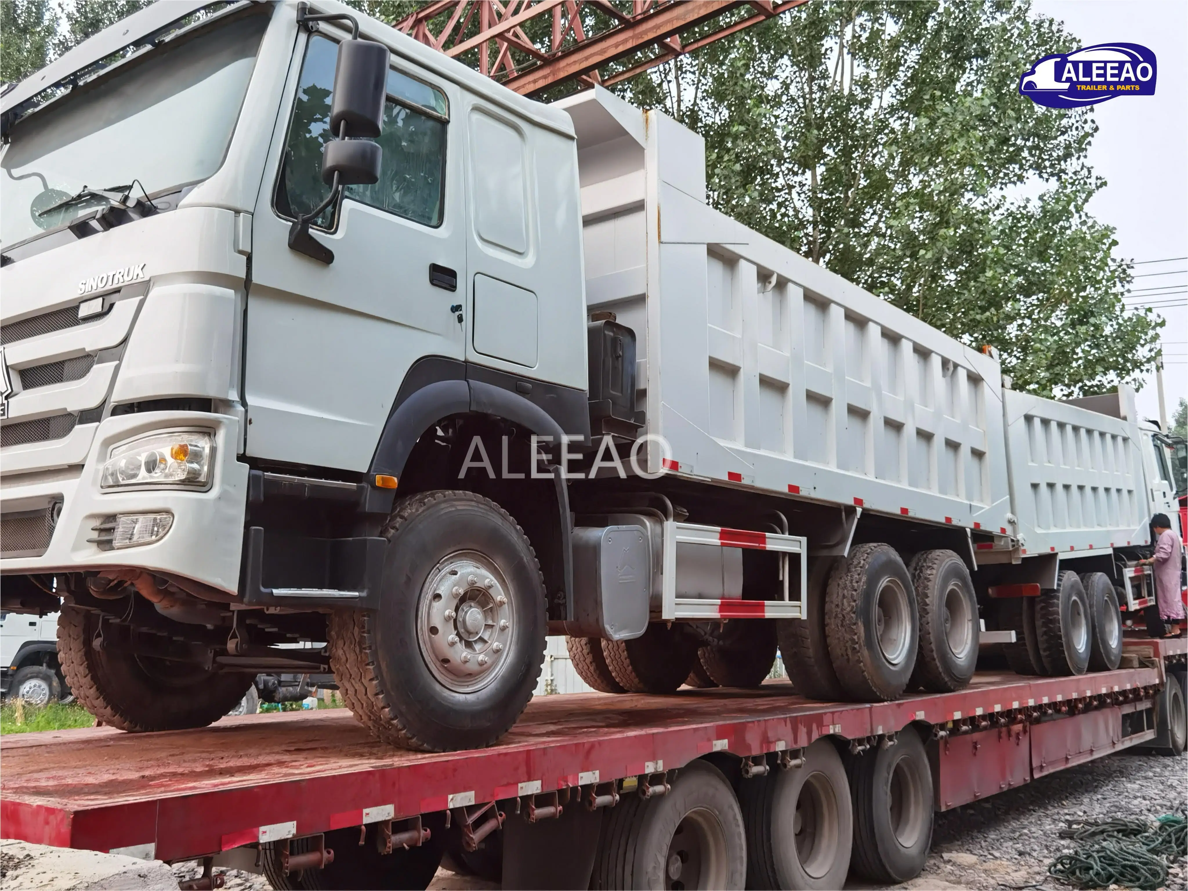 Sinotruk howo 371hp 20cubic tipper trucks Diesel 6x4 371hp 336hp howo dump tipper truck for sale