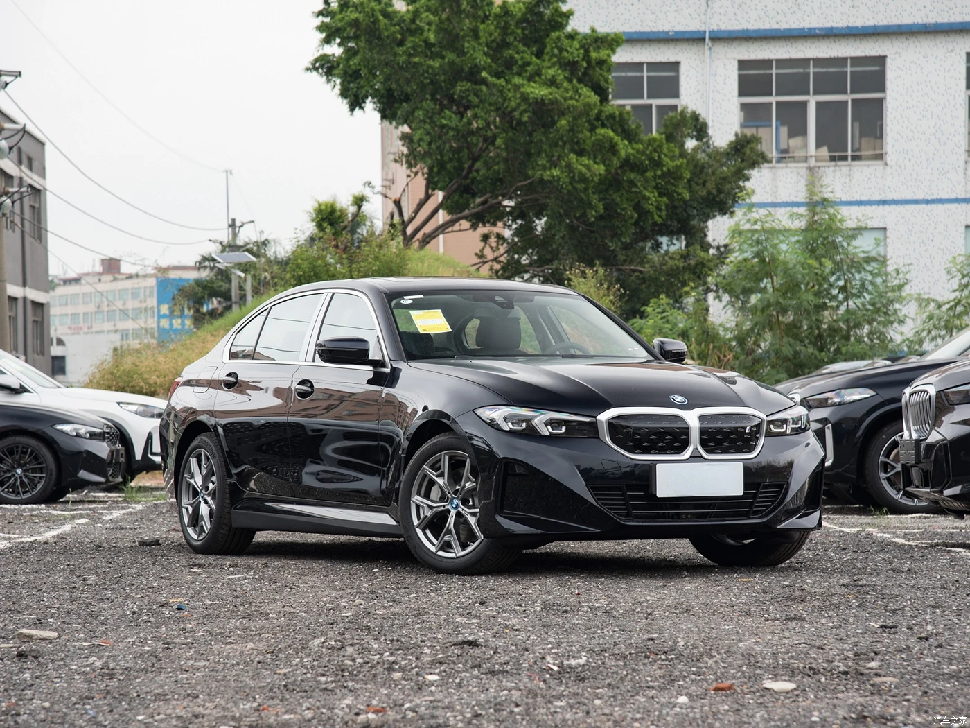 2024 автомобилей для продажи электрический автомобиль BMW i3 среднего размера 4-дверный 5-местный седан высокоскоростной Электрический новый эв роскошный