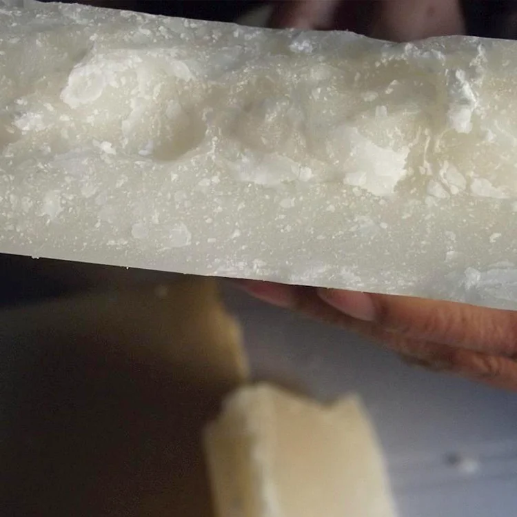 
Wholesale Cheap 58-60 64/66 Kunlun Brand Fully Refined/Semi Refined/Crude Paraffin Wax For Candle Making 